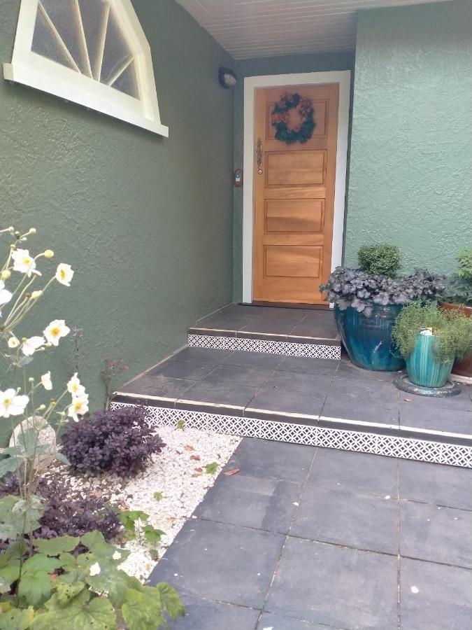Bed and Breakfast Amberly House Rotorua Zewnętrze zdjęcie